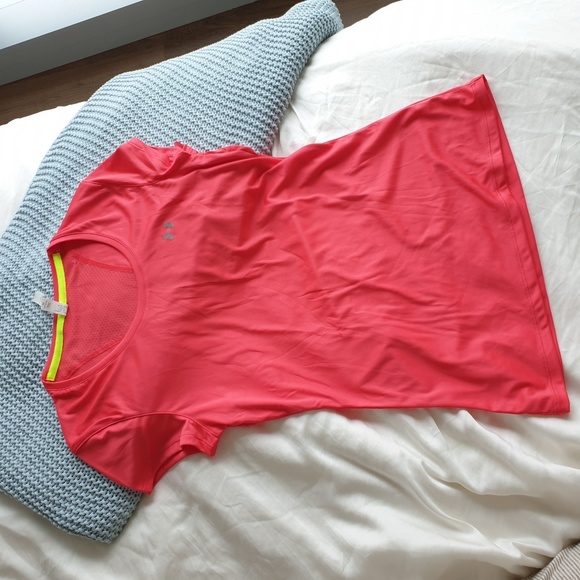 Workout top - Picture 1 of 2